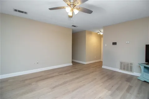 $185,000 | 388 Fairway Drive, Laplace, LA 70068