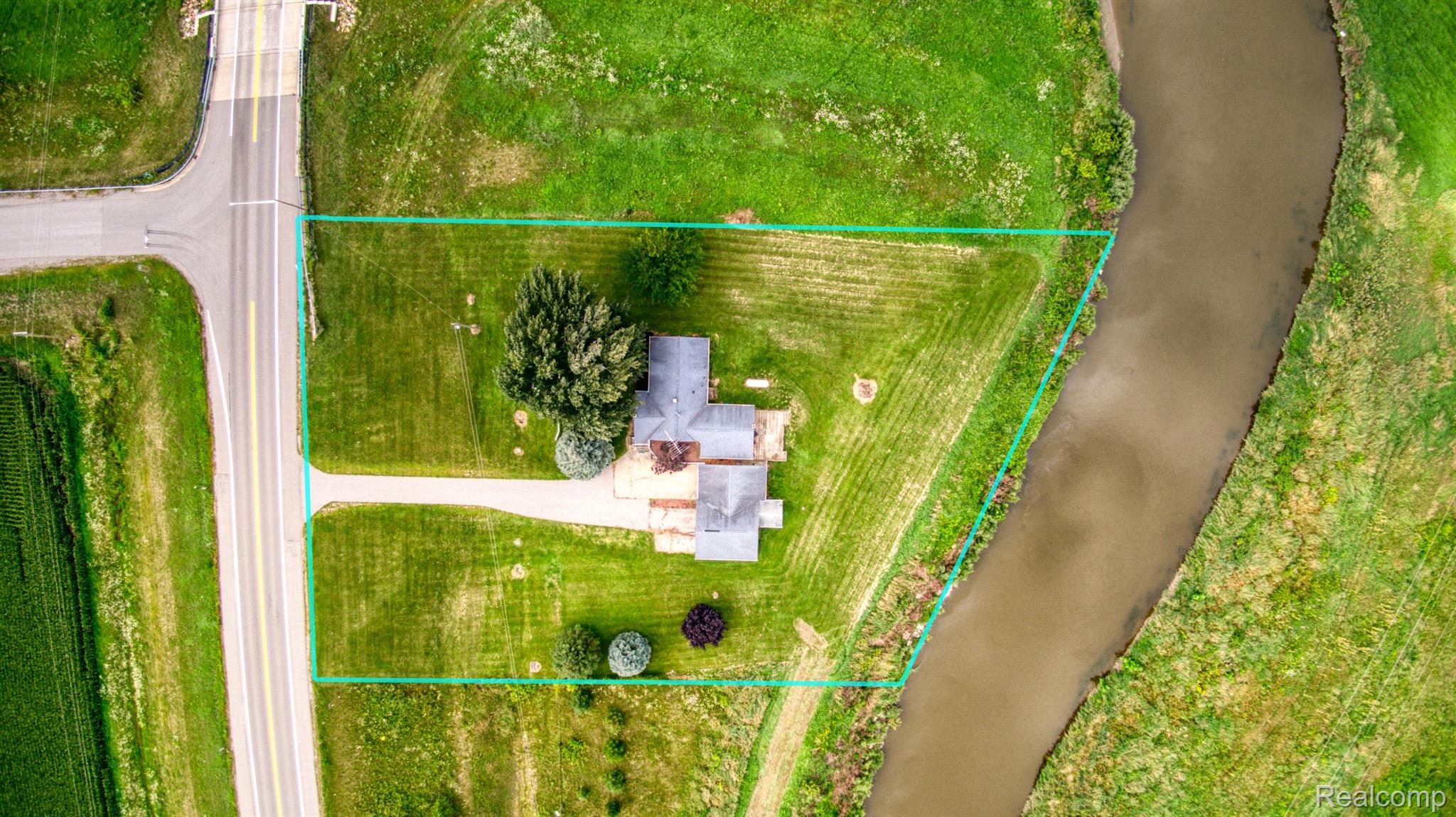 8015 E Road Burt, MI 48417 - Photo 37 of 37 Gallery Image 37