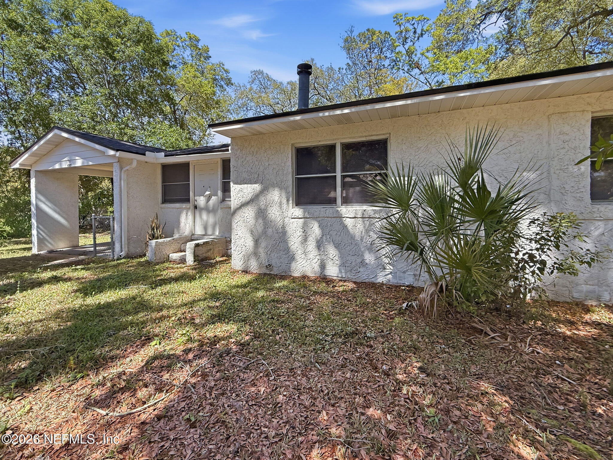 4515 Spring Glen Road Jacksonville, FL 32207 - Photo 5 of 47 005_ListerPros