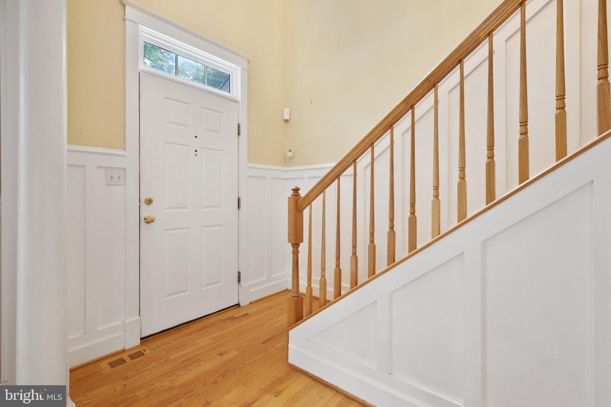 42706 Middle Ridge Place Broadlands, VA 20148 - Photo 3 of 34