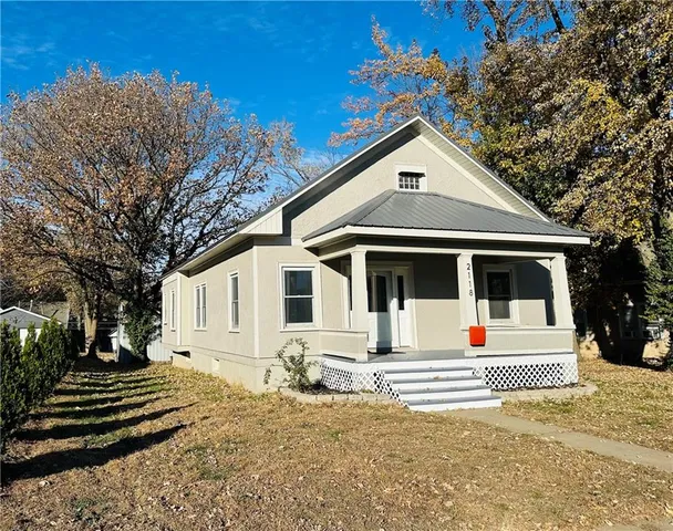 $239,000 | 2118 South Street, Lexington, MO 64067