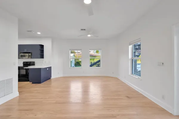 $3,950 | 21 Oceanview Drive, Boynton Beach, FL 33435