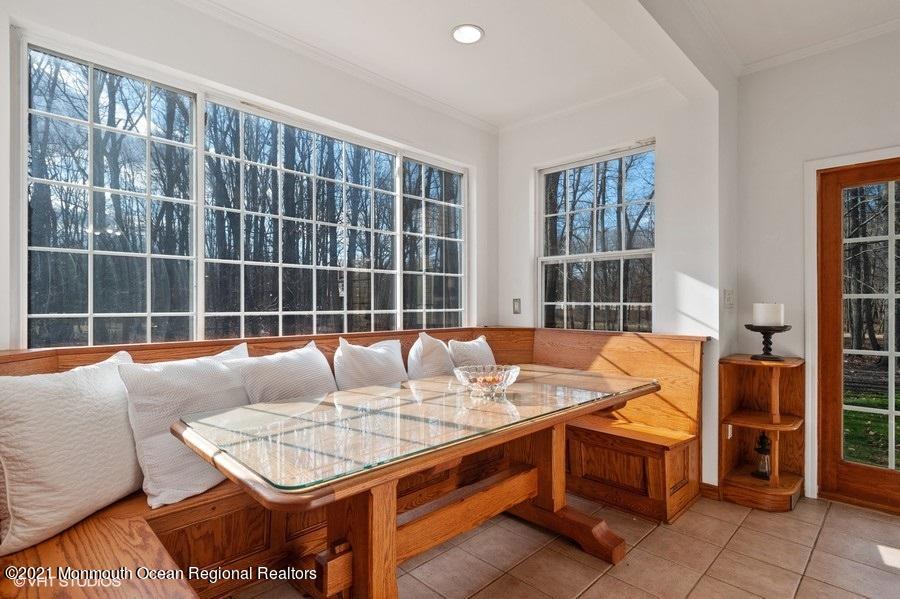 133 Old Turkey Swamp Road Freehold, NJ 07728 - Photo 7 of 27 Built-in banquette