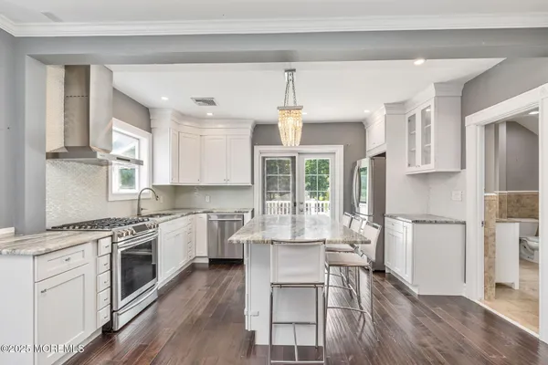 $3,500 | 76 South Street, Unit B, Eatontown, NJ 07724