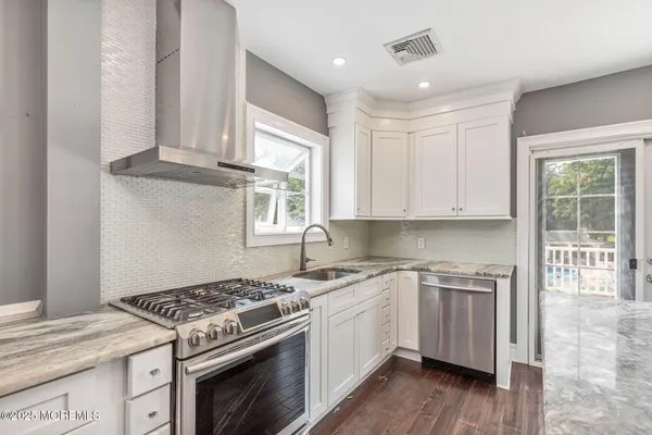 $3,500 | 76 South Street, Unit B, Eatontown, NJ 07724