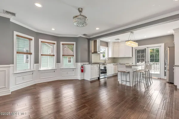 $3,500 | 76 South Street, Unit B, Eatontown, NJ 07724