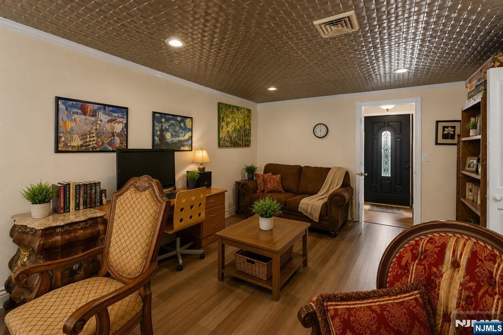310 Ruckman Road Closter, NJ 07624 - Photo 3 of 30