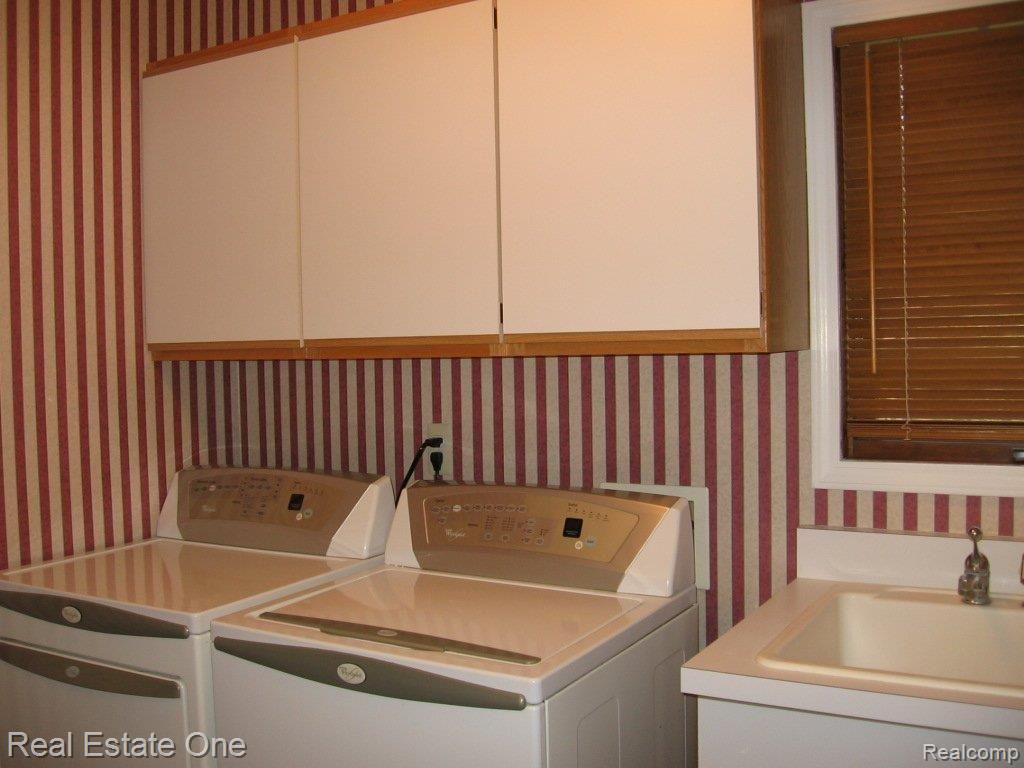 1920 Lakeville Road Leonard, MI 48367 - Photo 19 of 22 Laundry