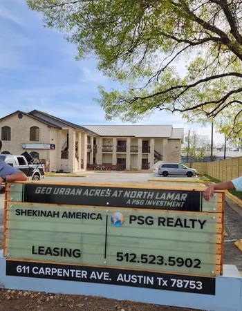 $3,000 | 611 Carpenter Avenue, Unit 201, Austin, TX 78753