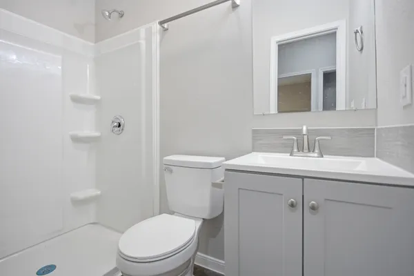 $2,495 | 611 Carpenter Avenue, Unit 201, Austin, TX 78753