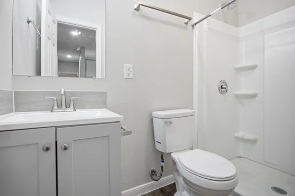 $2,495 | 611 Carpenter Avenue, Unit 201, Austin, TX 78753