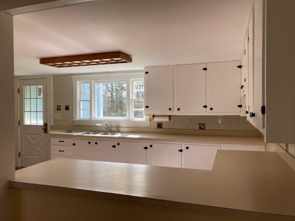 35 Codfish Hill Road Canaan, NH 03741 - Photo 6 of 39