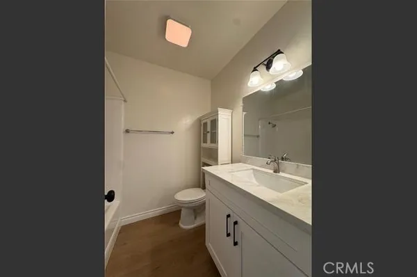 $2,950 | 2511 West Sunflower Avenue, Unit F11, Santa Ana, CA 92704