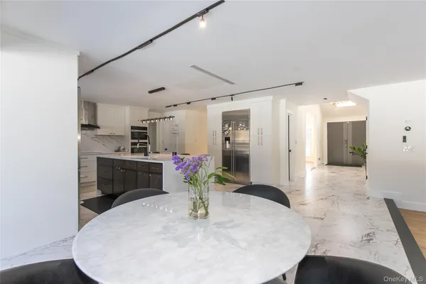 $2,798,000 | 45 Carriage Court, Muttontown, NY 11791