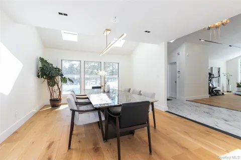 $2,798,000 | 45 Carriage Court, Muttontown, NY 11791