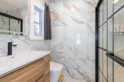 $2,798,000 | 45 Carriage Court, Muttontown, NY 11791