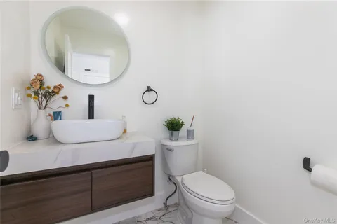 $2,798,000 | 45 Carriage Court, Muttontown, NY 11791