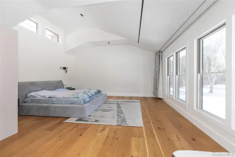 $2,798,000 | 45 Carriage Court, Muttontown, NY 11791