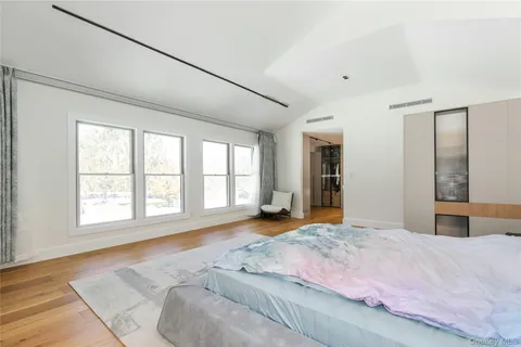 $2,798,000 | 45 Carriage Court, Muttontown, NY 11791