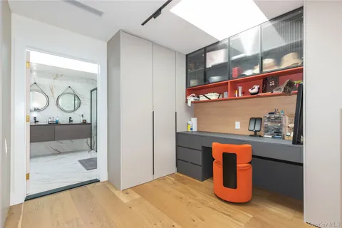 $2,798,000 | 45 Carriage Court, Muttontown, NY 11791