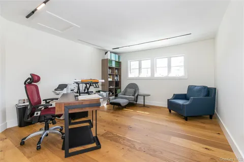 $2,798,000 | 45 Carriage Court, Muttontown, NY 11791