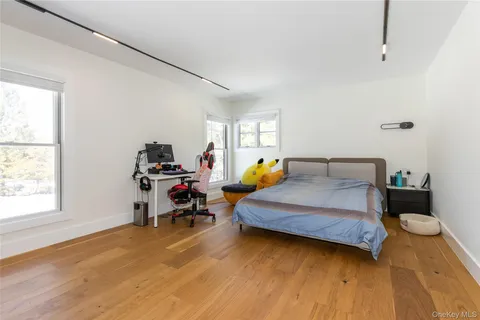 $2,798,000 | 45 Carriage Court, Muttontown, NY 11791