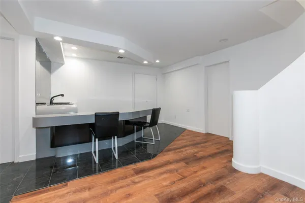 $2,798,000 | 45 Carriage Court, Muttontown, NY 11791