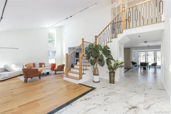 $2,798,000 | 45 Carriage Court, Muttontown, NY 11791