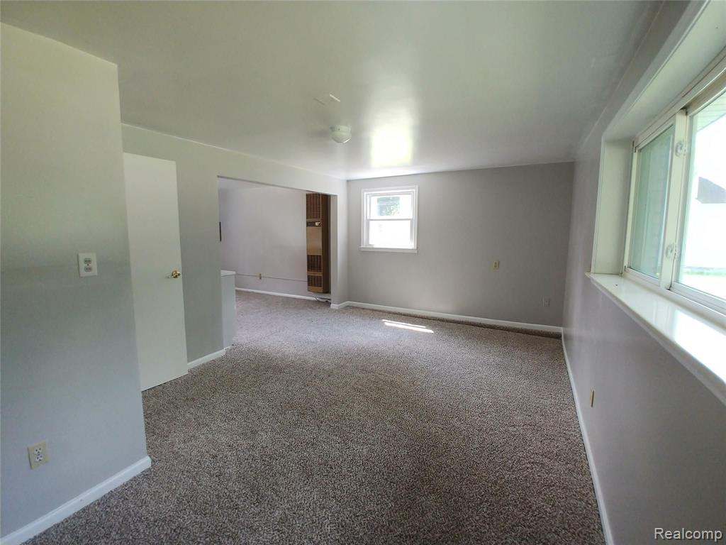 9211 Rucker Road Grosse Ile, MI 48138 - Photo 22 of 34