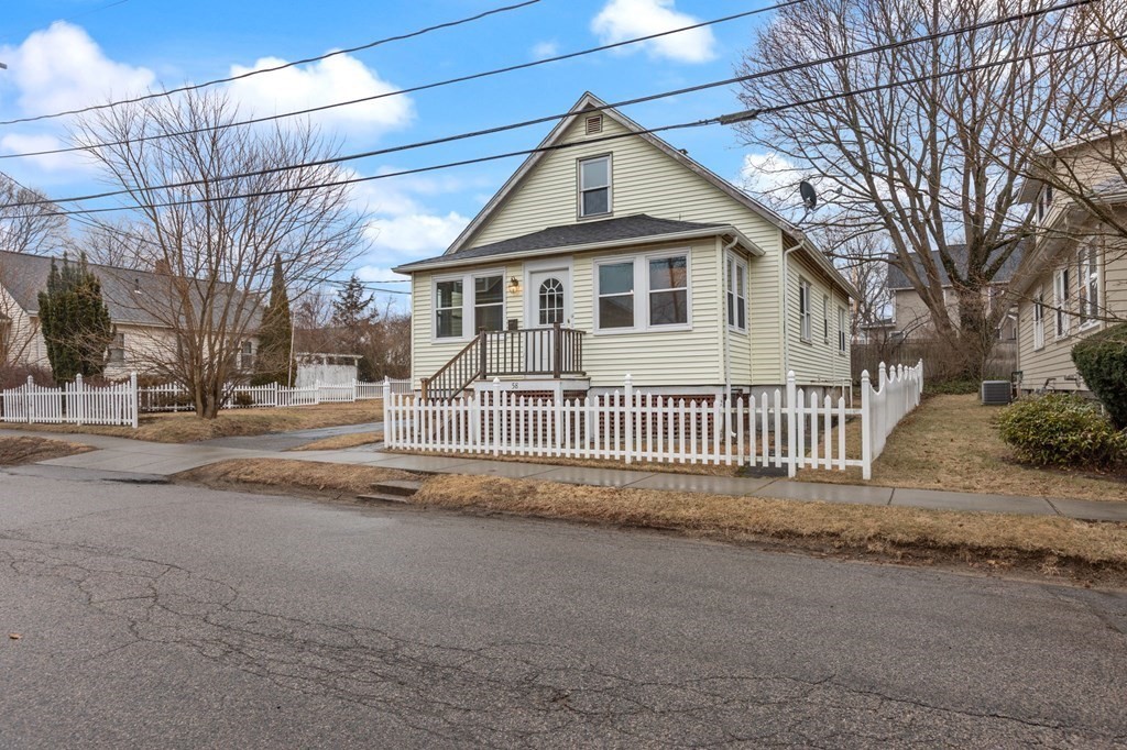 58 Townly Road Watertown, MA 02472 - Photo 2 of 27