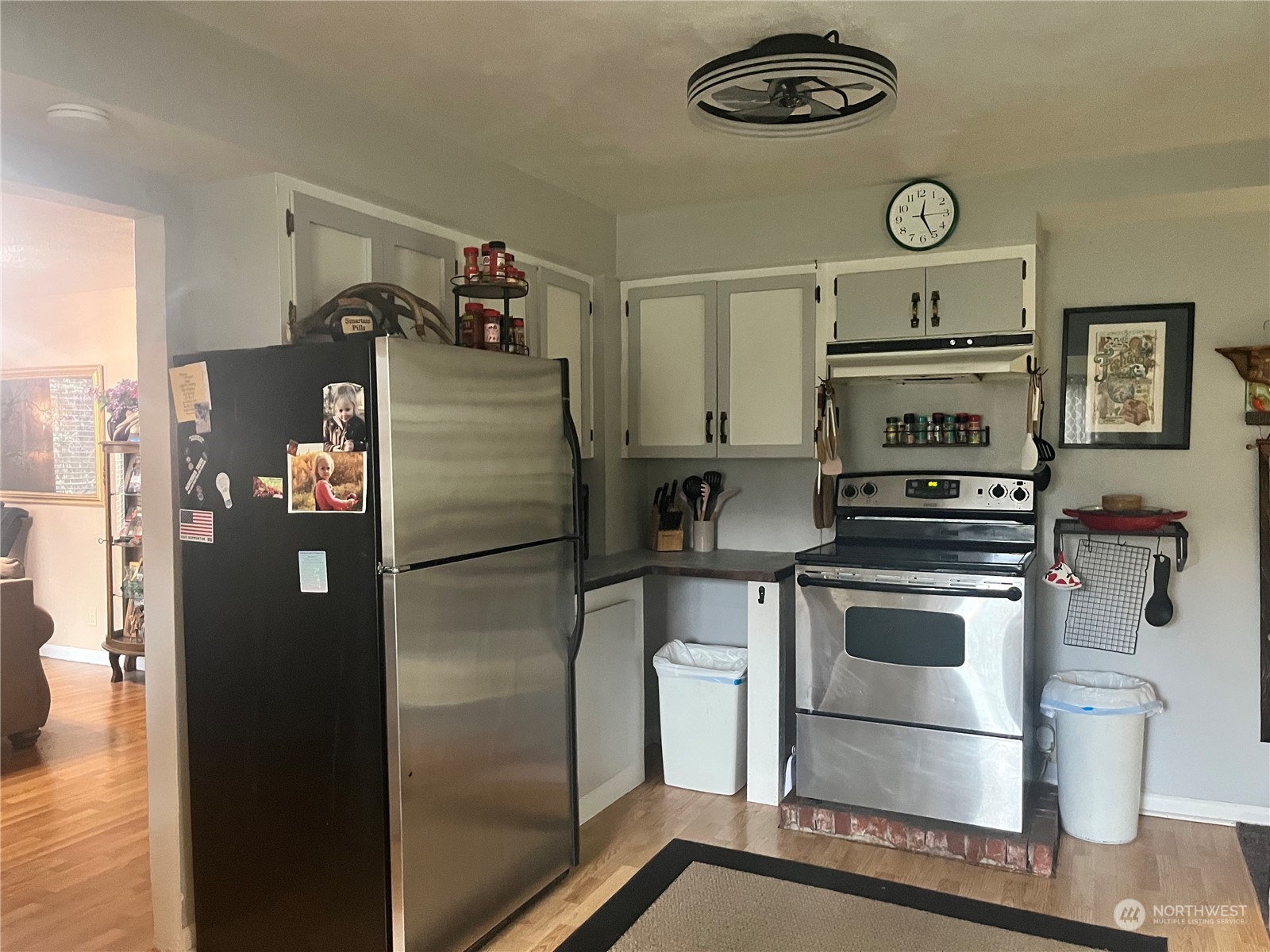 2998 Alexson Road Grayland, WA 98547 - Photo 8 of 27 a white refrigerator freezer and a stove