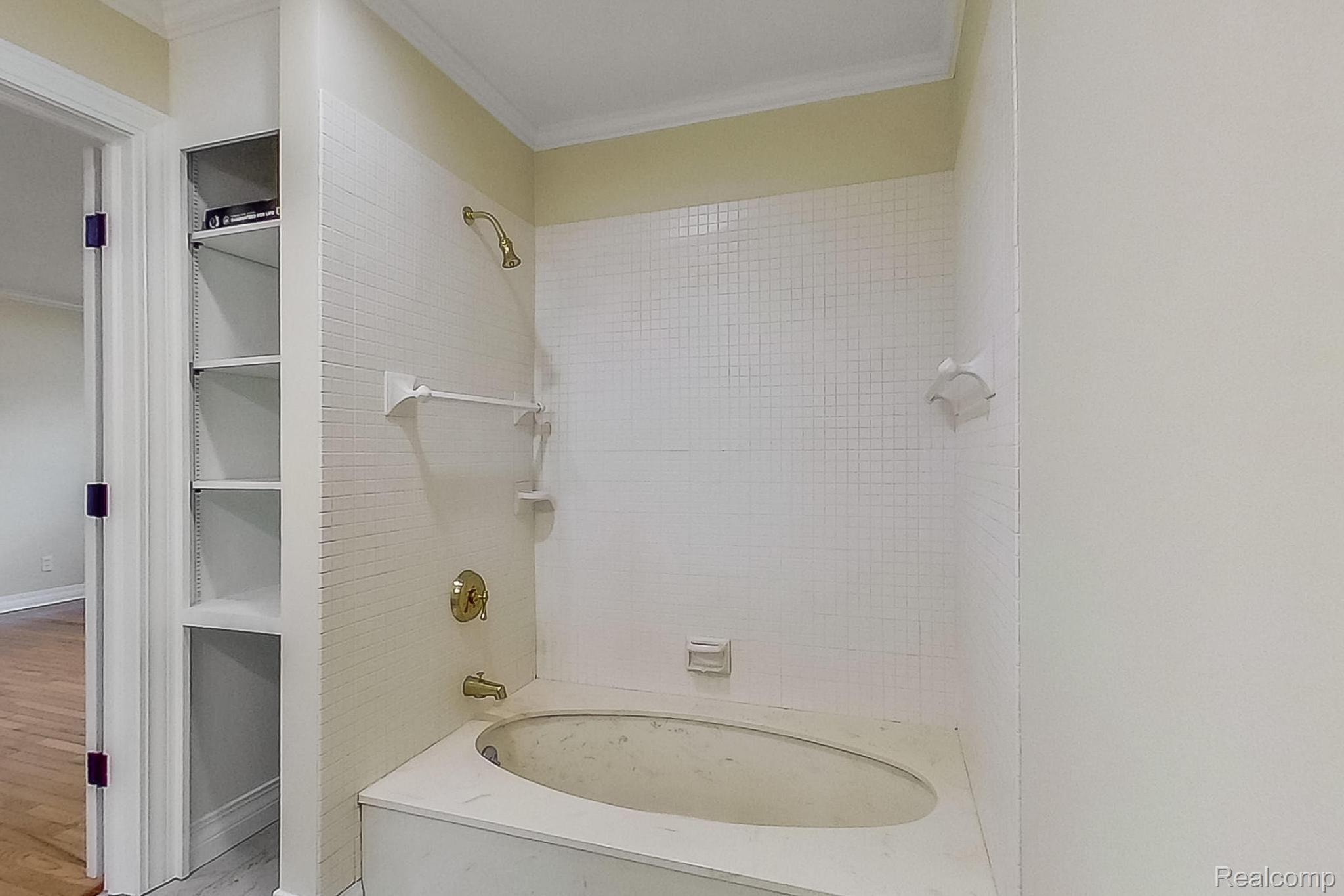 4374 Brogan Road Stockbridge, MI 49285 - Photo 52 of 94 marble tub