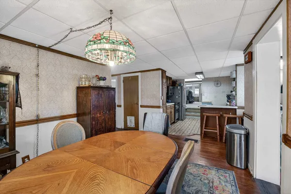 $179,900 | 2015 North Zenith Avenue, Davenport, IA 52804