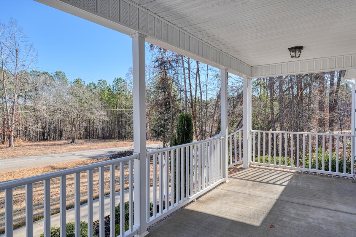 249 Gibson Road Spartanburg, SC 29302 - Photo 3 of 32 Gallery Image 3