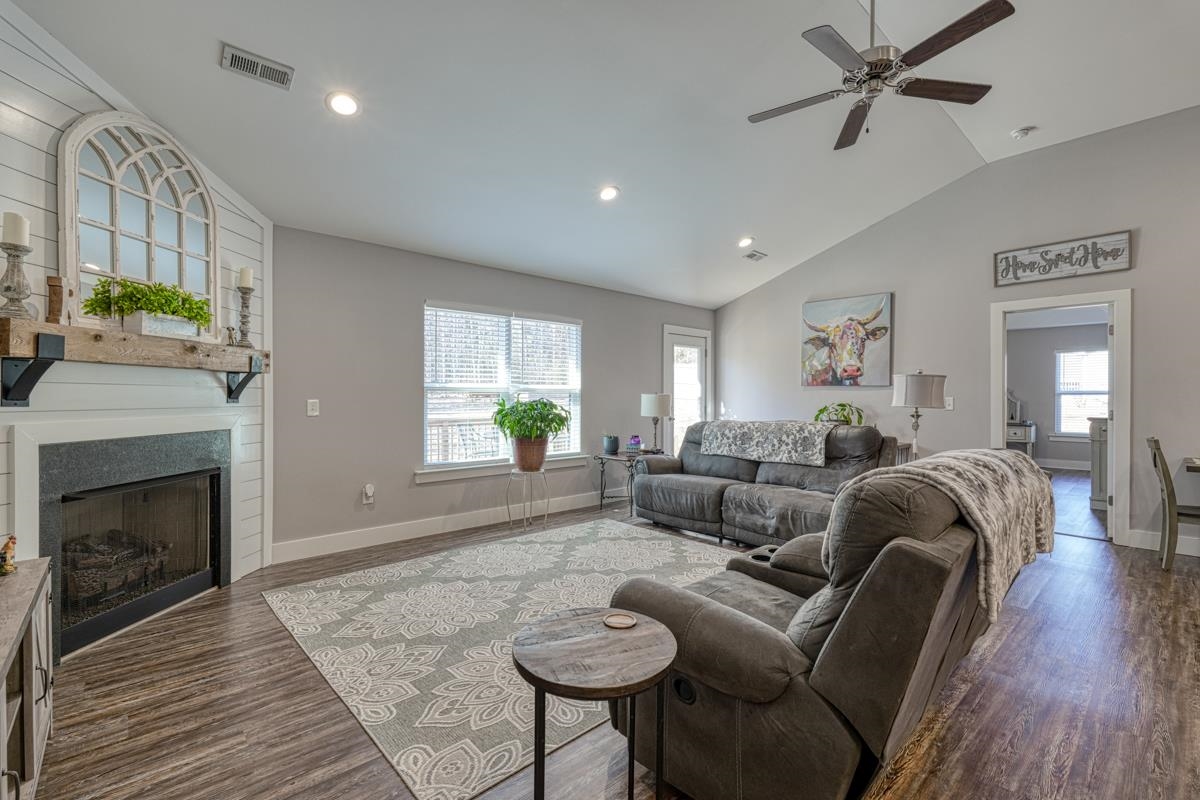 249 Gibson Road Spartanburg, SC 29302 - Photo 10 of 32 Gallery Image 10