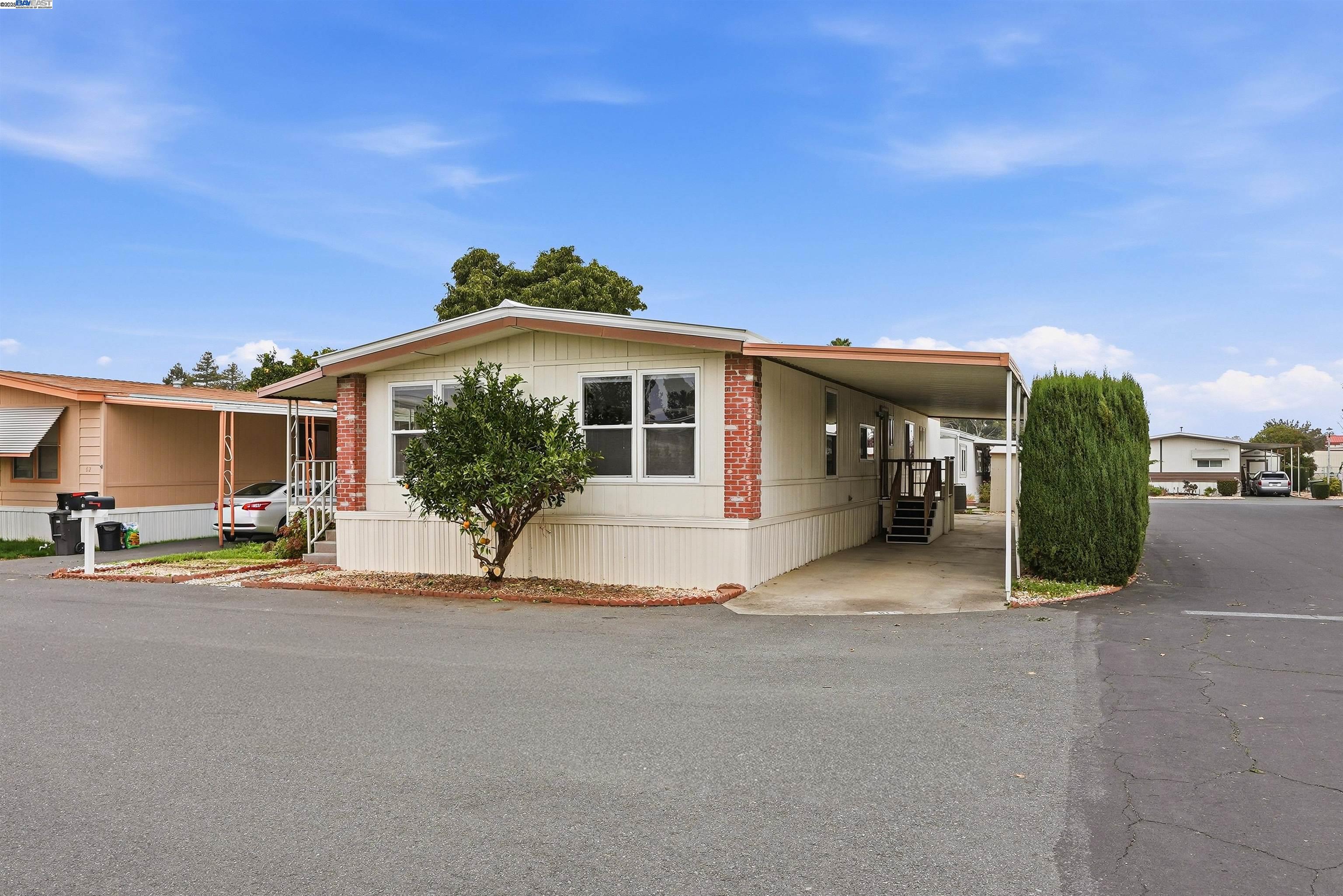 61 Pali Way Pittsburg, CA 94565 - Photo 3 of 44