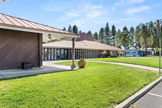 $75,000 | 61 Pali Way, Pittsburg, CA 94565