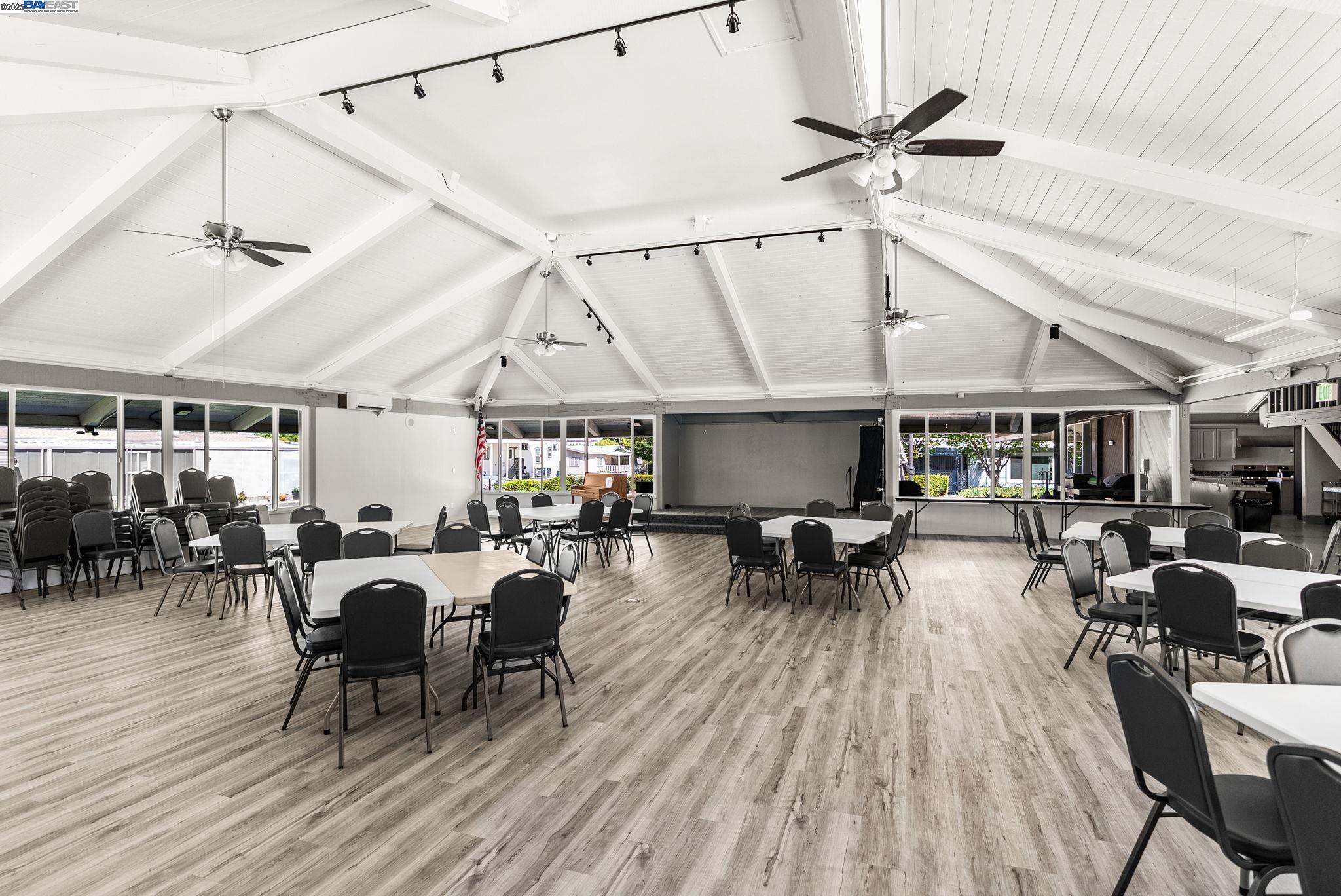 61 Pali Way Pittsburg, CA 94565 - Photo 7 of 44