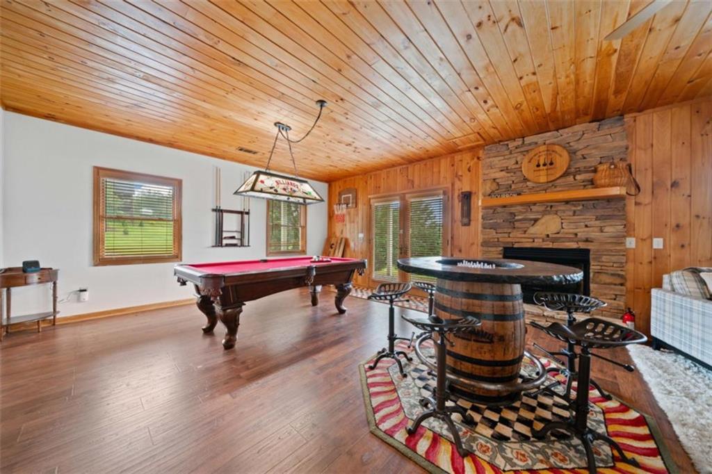 82 Emelia Road Morganton, GA 30560 - Photo 29 of 45 a room with furniture