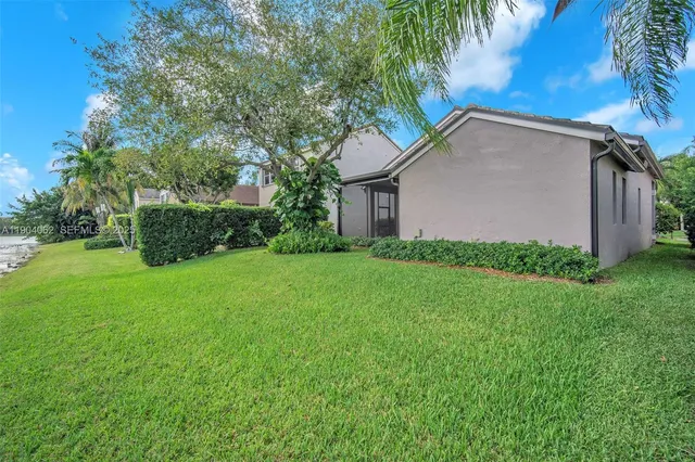 $774,900 | 225 East Bayridge Drive, Weston, FL 33326