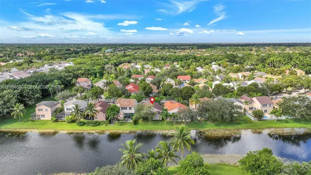 $774,900 | 225 East Bayridge Drive, Weston, FL 33326