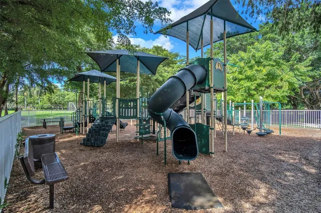 $774,900 | 225 East Bayridge Drive, Weston, FL 33326