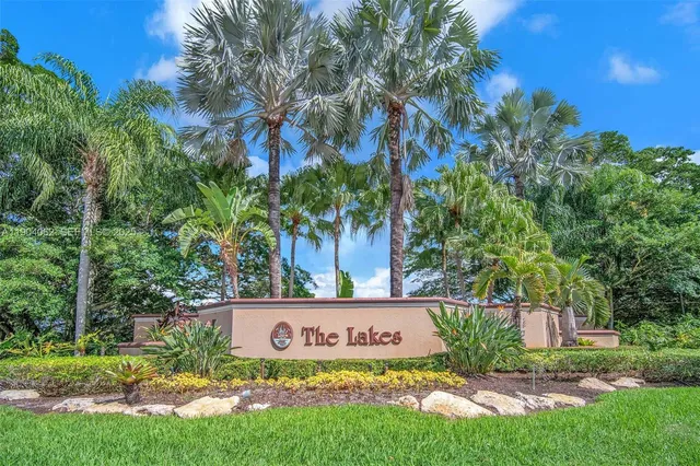 $774,900 | 225 East Bayridge Drive, Weston, FL 33326