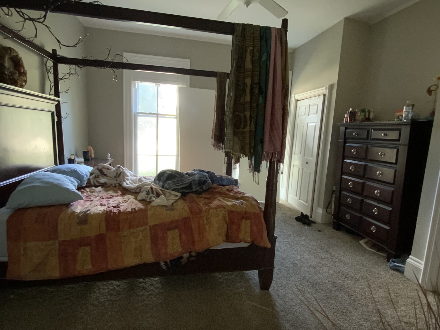 404 South Batavia Avenue Batavia, IL 60510 - Photo 14 of 37 a bedroom with a bed and a television