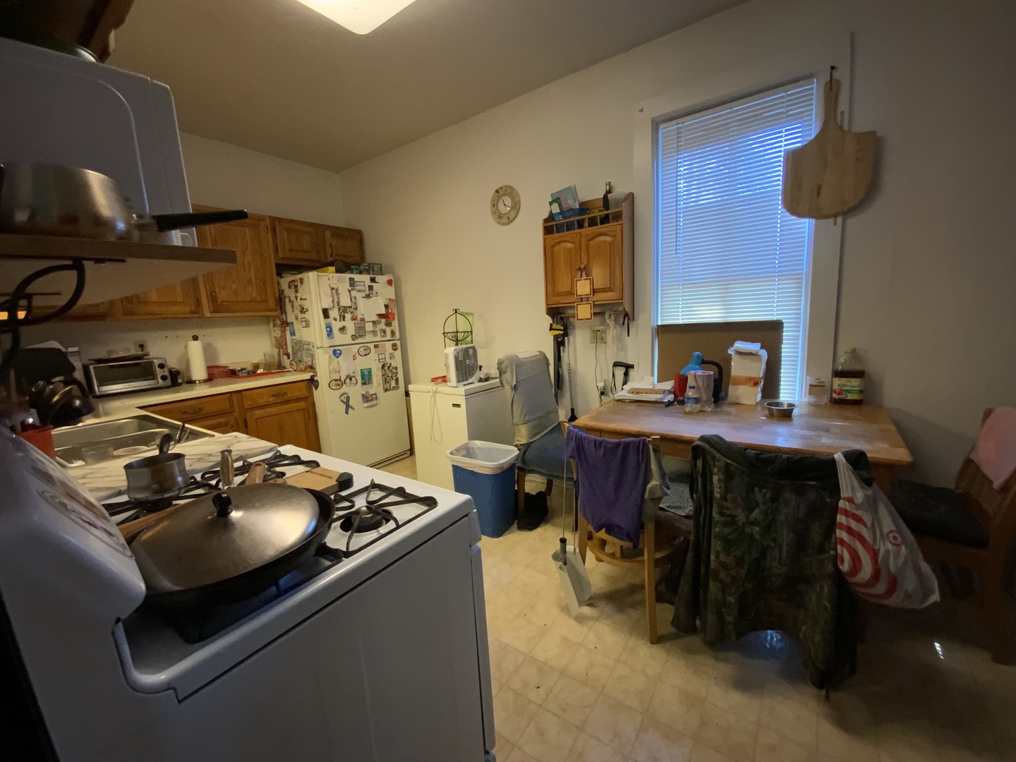 404 South Batavia Avenue Batavia, IL 60510 - Photo 23 of 37 a room with furniture and a flat screen tv