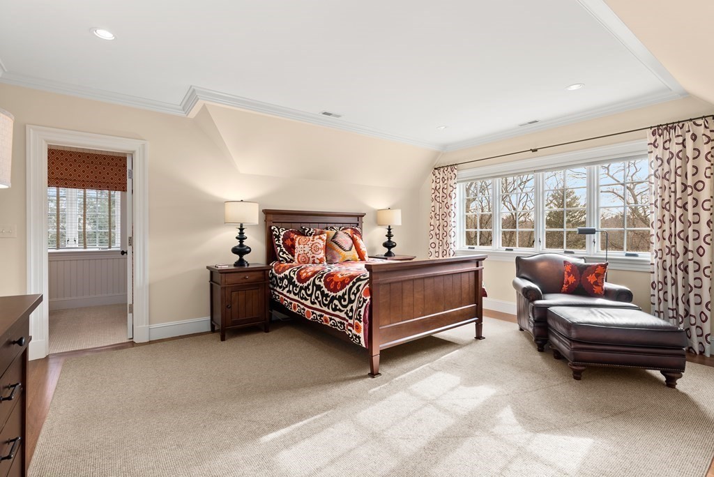 76 Robin Road Weston, MA 02493 - Photo 30 of 41