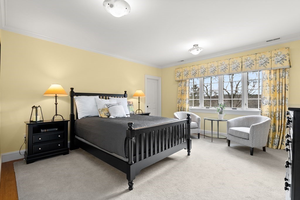 76 Robin Road Weston, MA 02493 - Photo 32 of 41