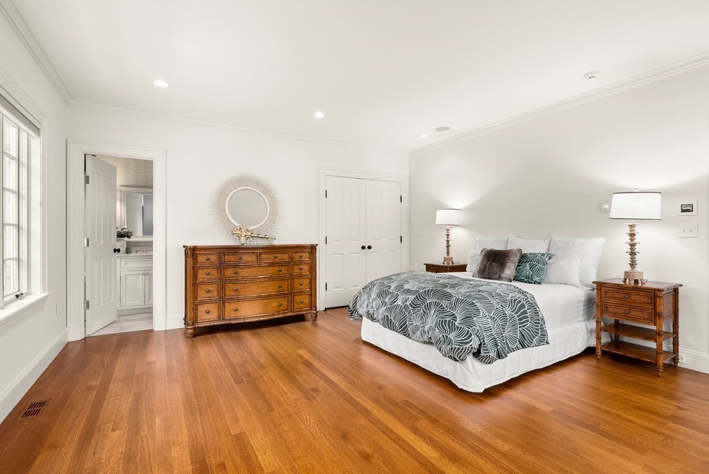 76 Robin Road Weston, MA 02493 - Photo 33 of 41