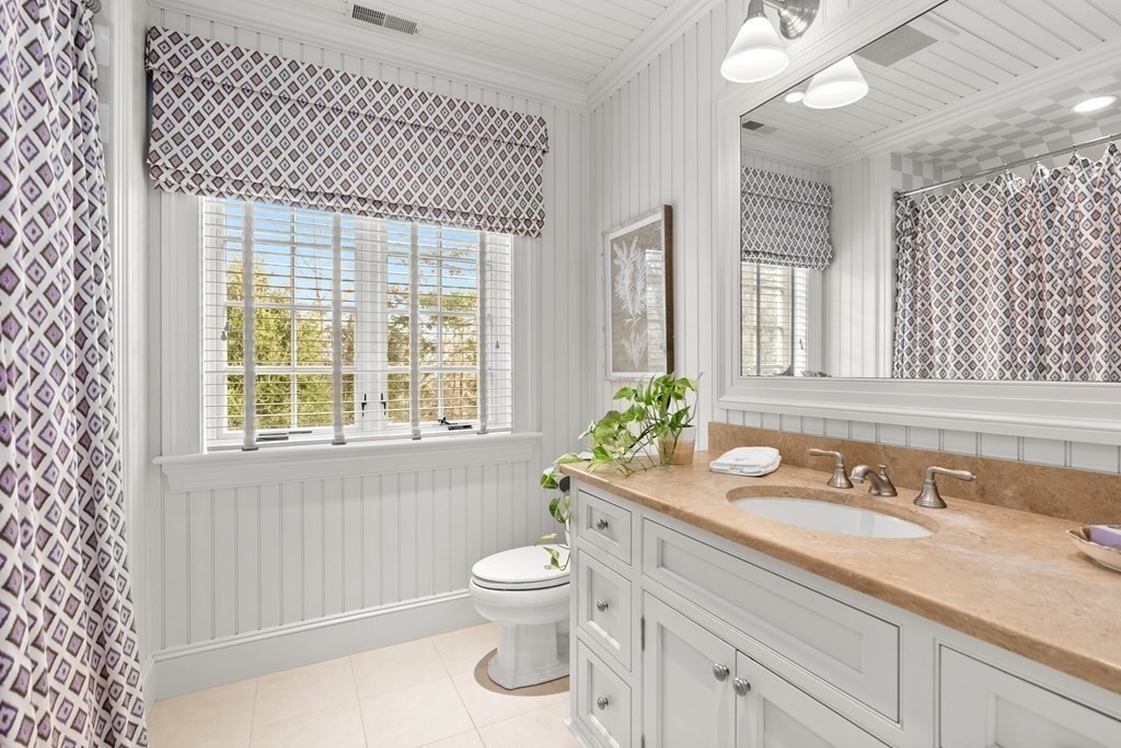 76 Robin Road Weston, MA 02493 - Photo 36 of 41