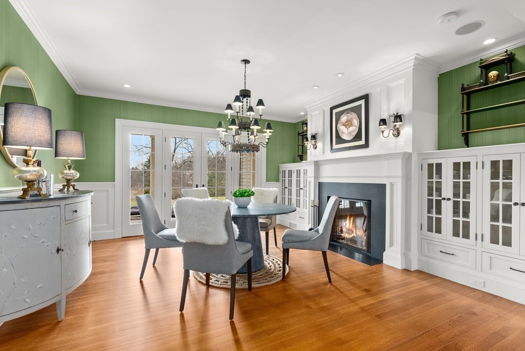 76 Robin Road Weston, MA 02493 - Photo 9 of 41